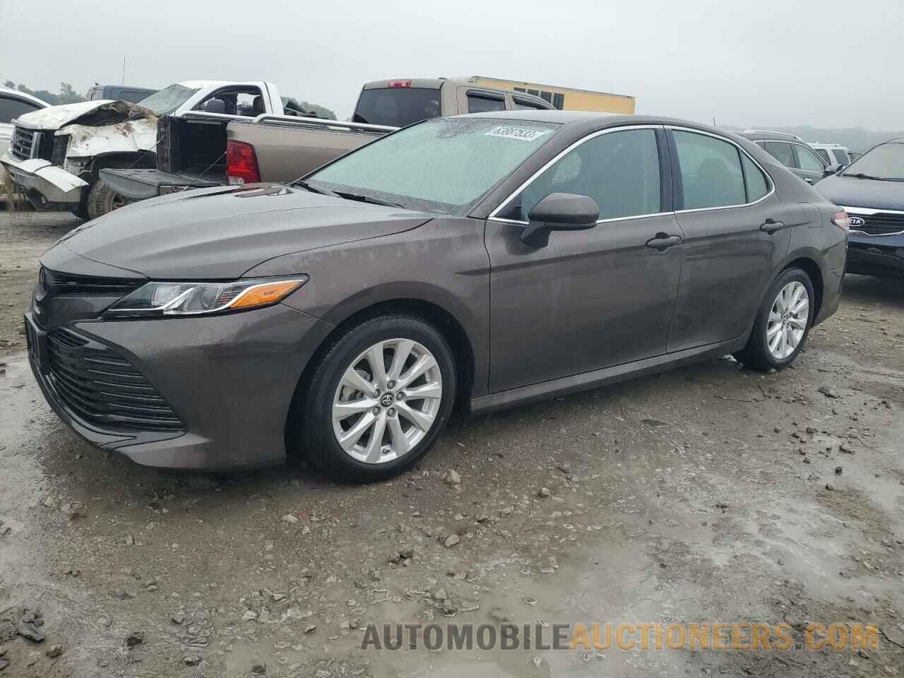 4T1B11HK0KU814111 TOYOTA CAMRY 2019