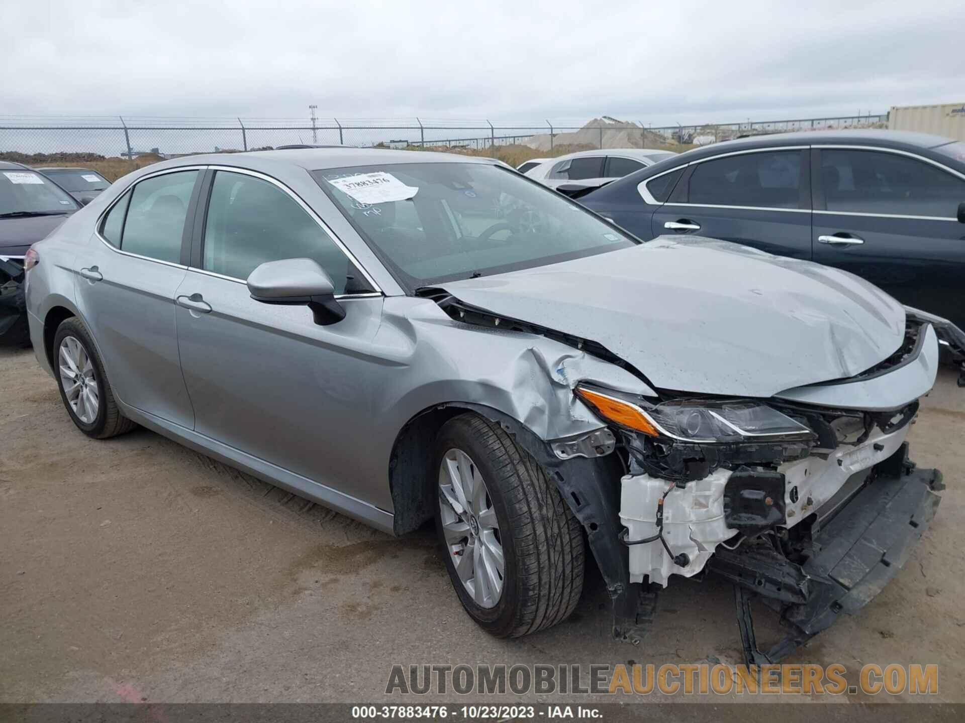 4T1B11HK0KU833242 TOYOTA CAMRY 2019