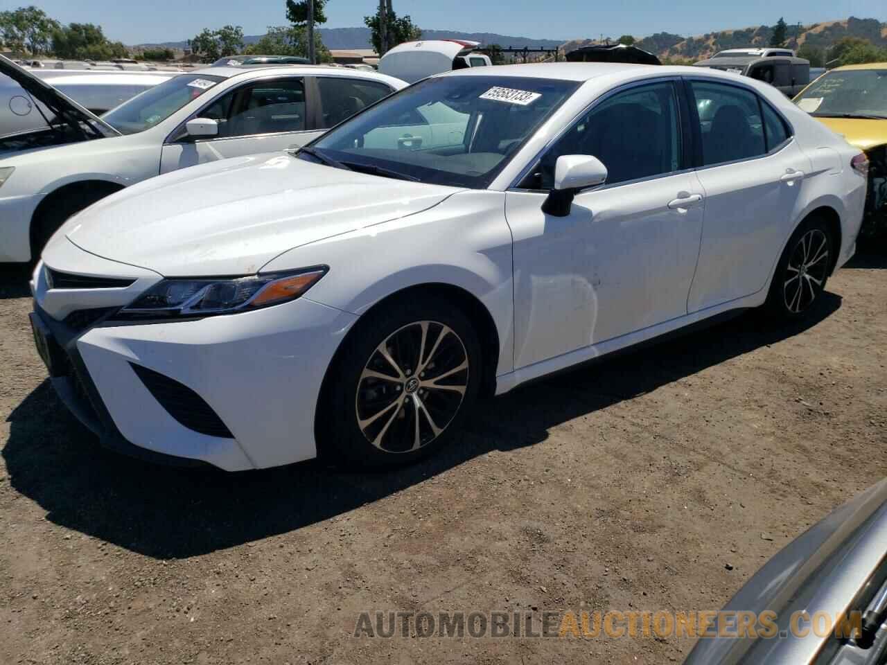 4T1B11HK0KU835444 TOYOTA CAMRY 2019