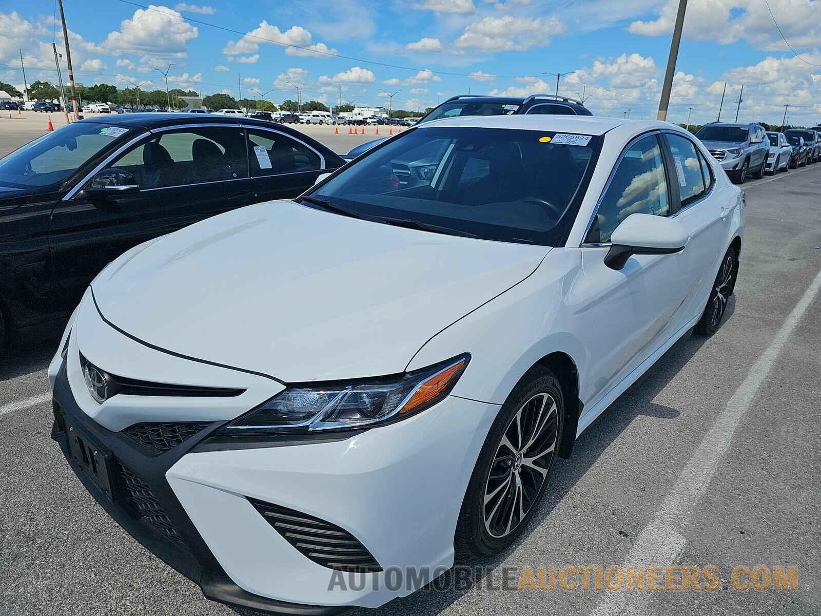 4T1B11HK0KU838487 Toyota Camry 2019