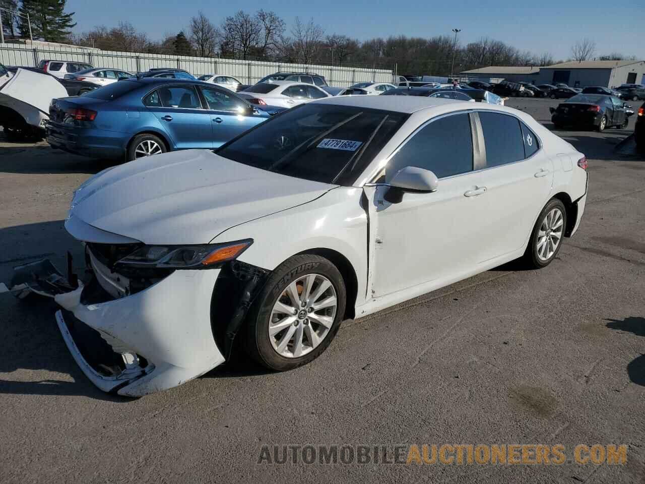 4T1B11HK0KU842636 TOYOTA CAMRY 2019