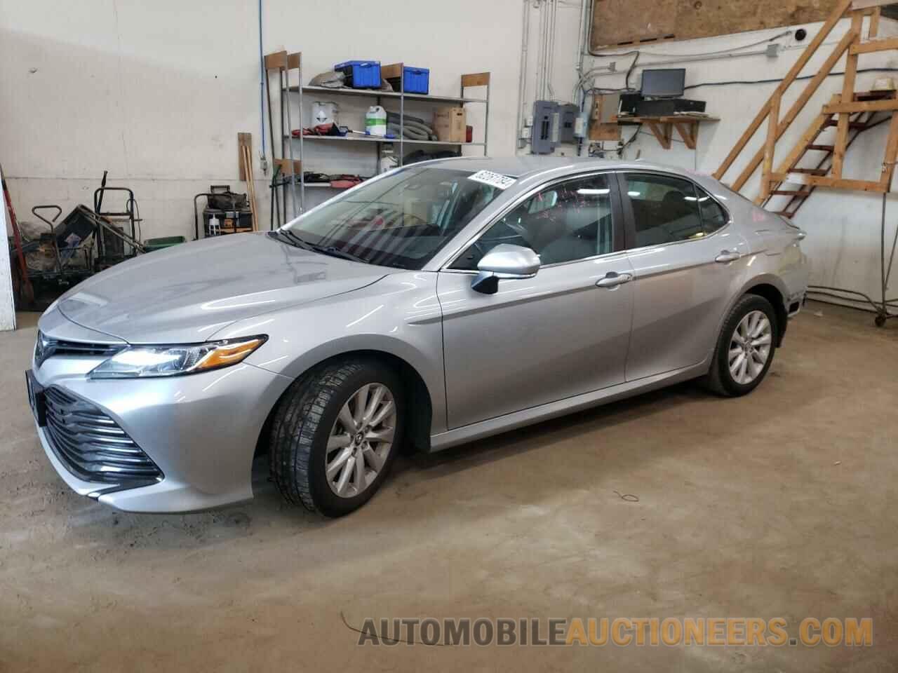 4T1B11HK0KU842961 TOYOTA CAMRY 2019