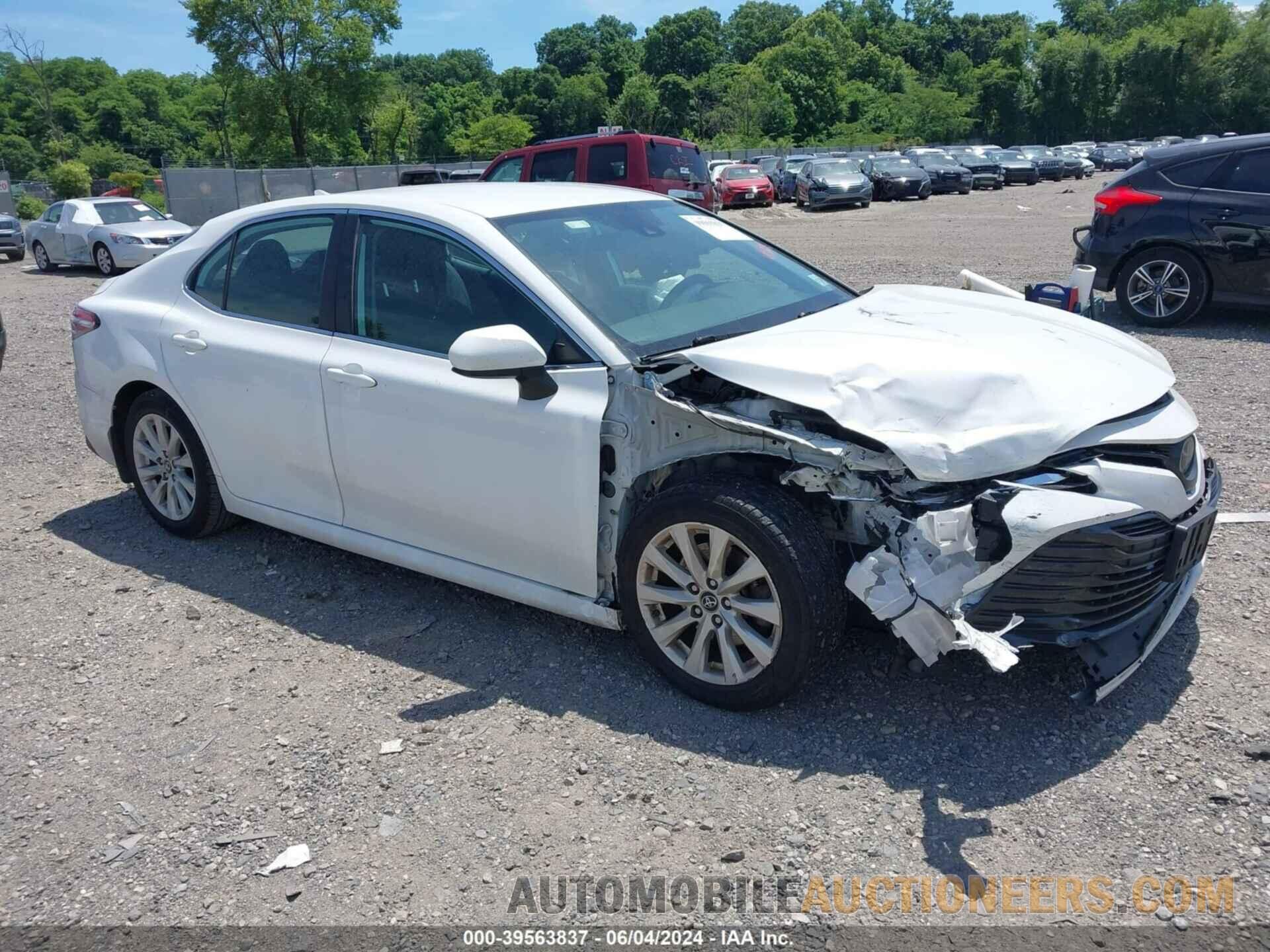 4T1B11HK0KU854060 TOYOTA CAMRY 2019