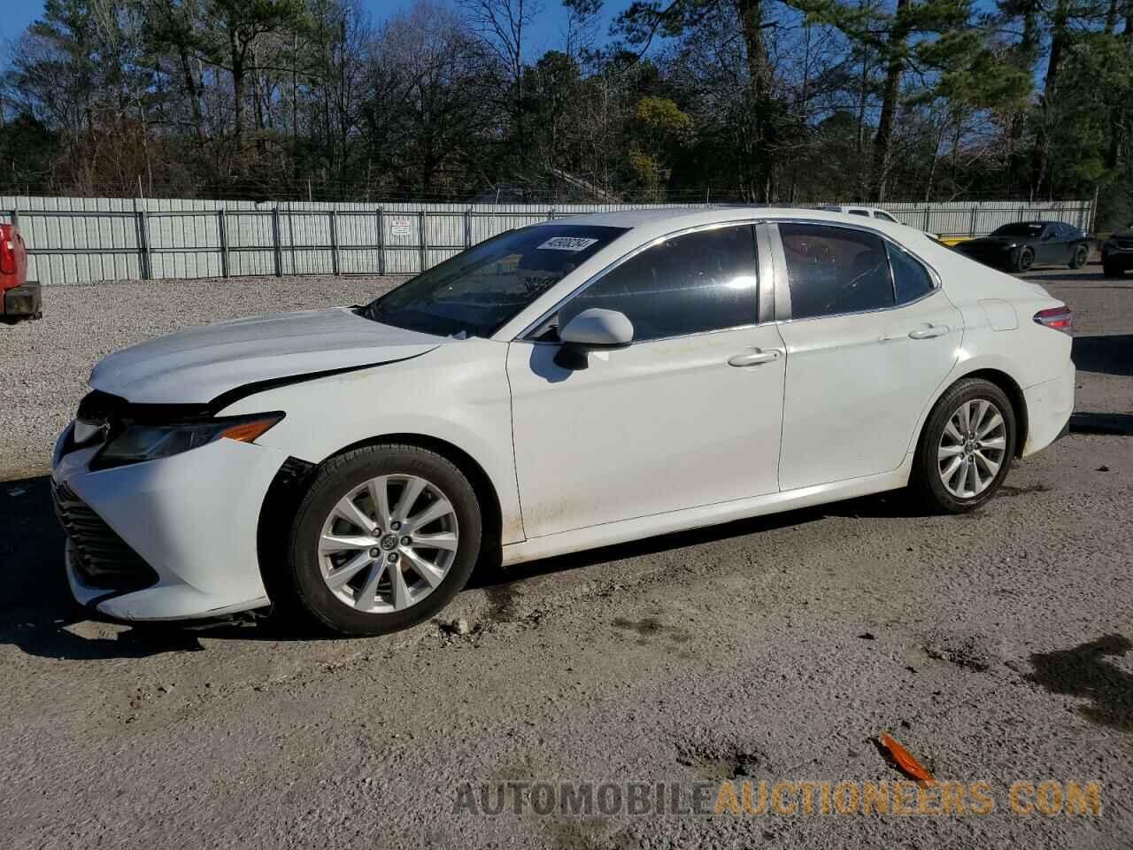 4T1B11HK1JU003772 TOYOTA CAMRY 2018