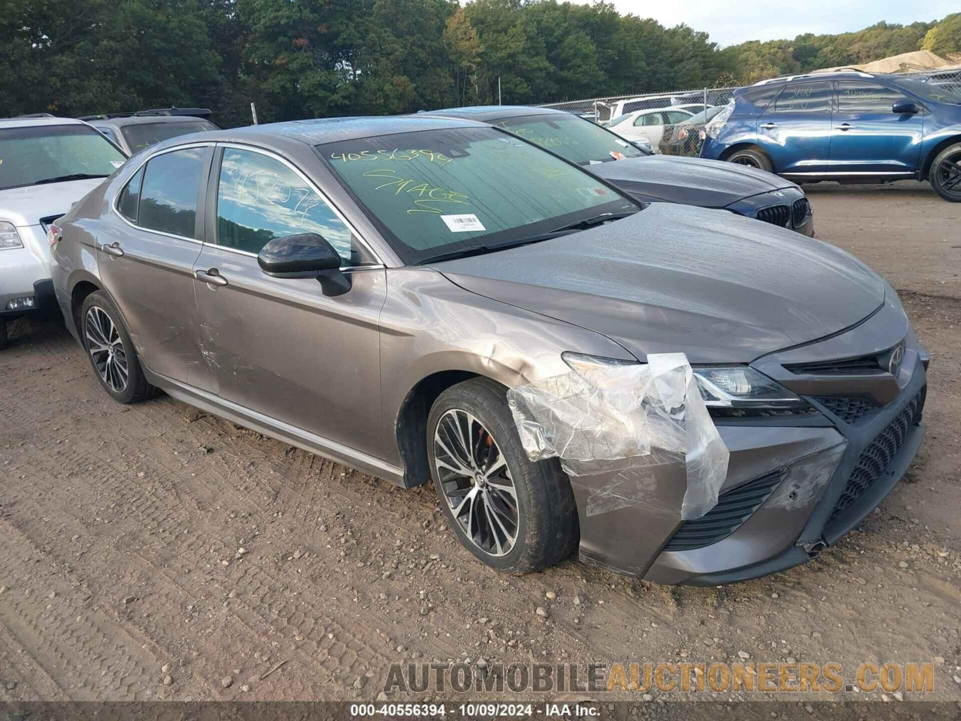 4T1B11HK1JU008521 TOYOTA CAMRY 2018