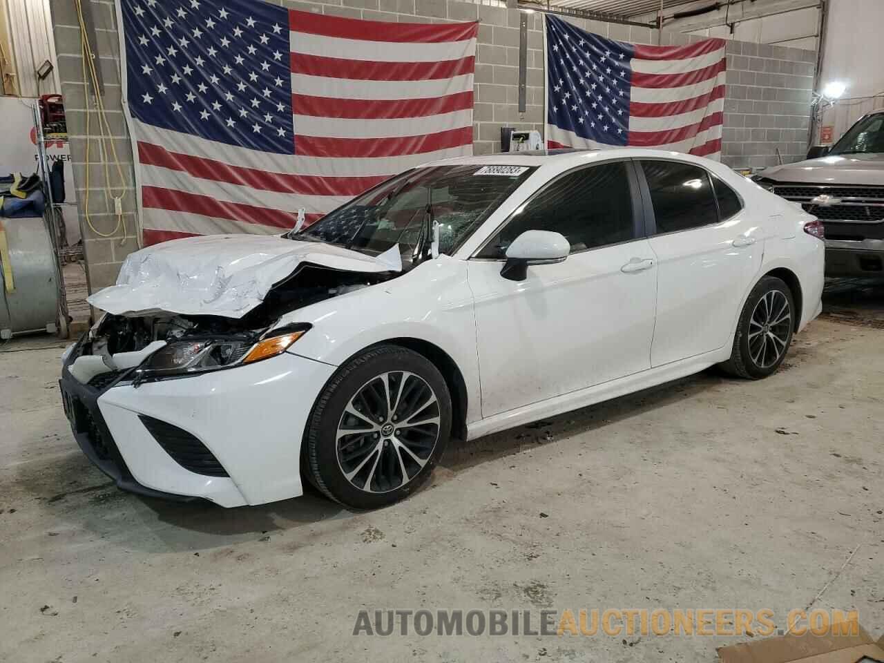 4T1B11HK1JU019745 TOYOTA CAMRY 2018