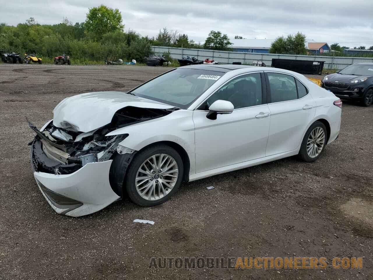 4T1B11HK1JU029028 TOYOTA CAMRY 2018