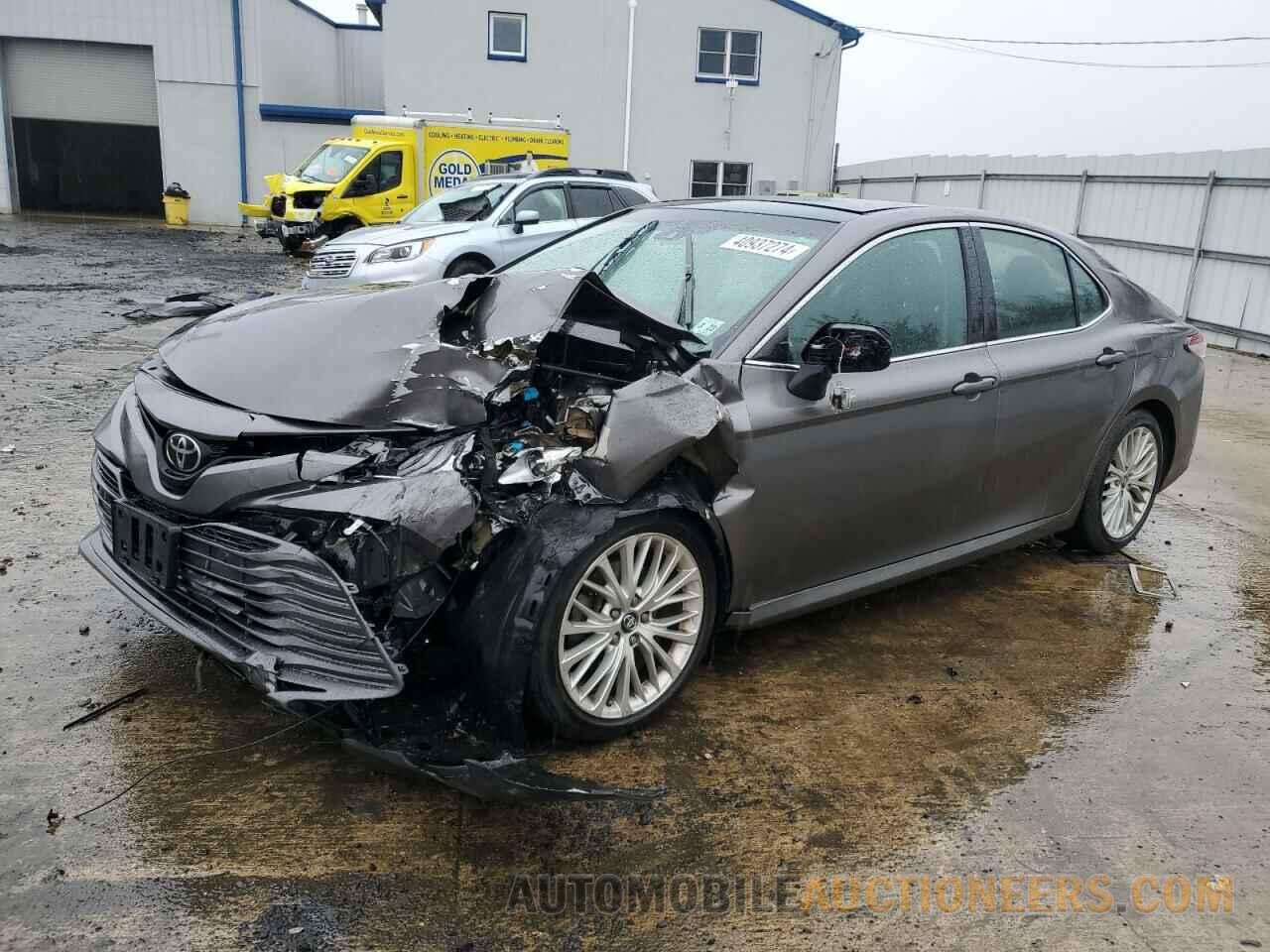 4T1B11HK1JU032544 TOYOTA CAMRY 2018