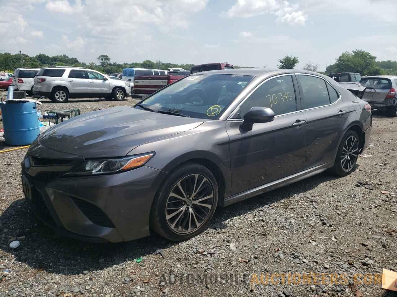 4T1B11HK1JU041549 TOYOTA CAMRY 2018