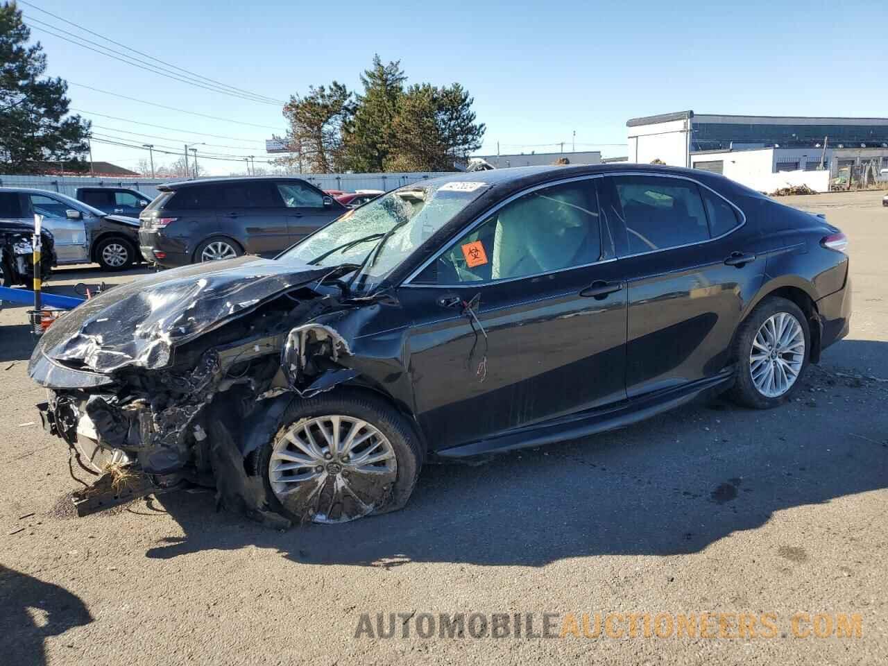 4T1B11HK1JU051546 TOYOTA CAMRY 2018