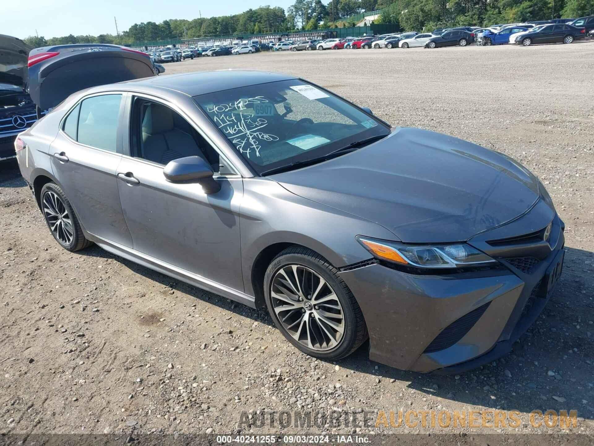 4T1B11HK1JU052776 TOYOTA CAMRY 2018