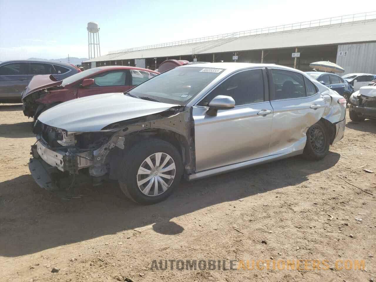 4T1B11HK1JU065088 TOYOTA CAMRY 2018