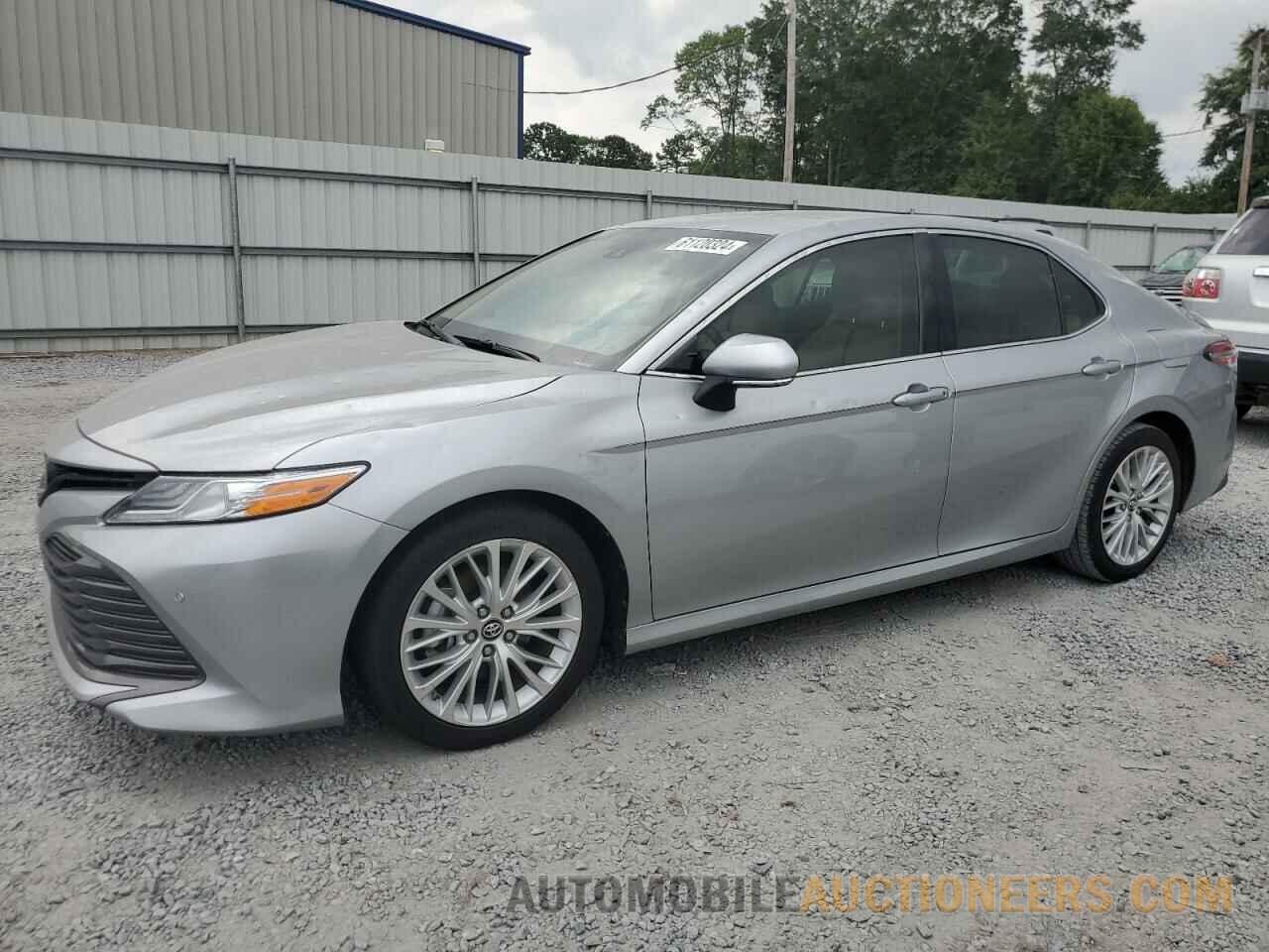 4T1B11HK1JU072820 TOYOTA CAMRY 2018