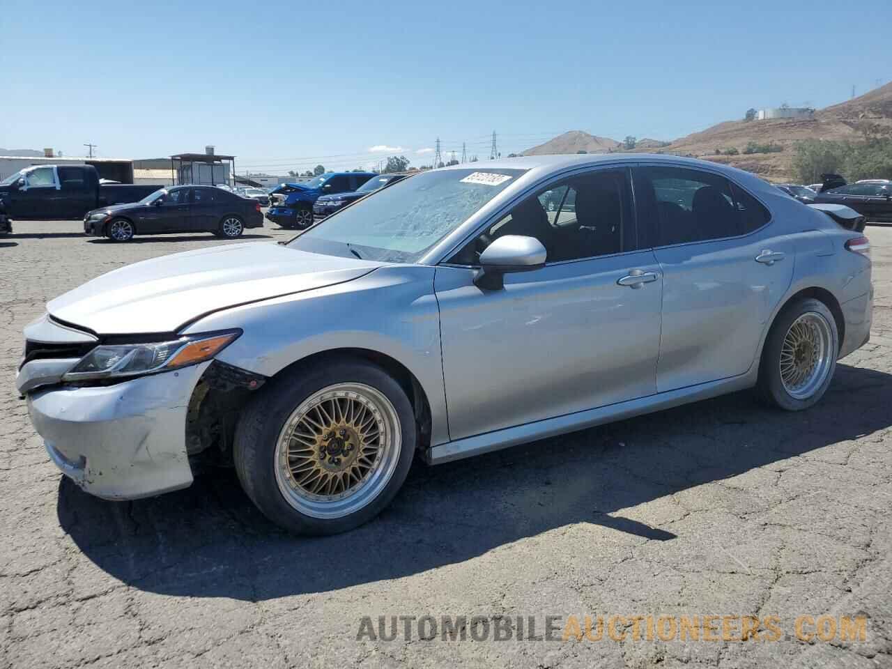 4T1B11HK1JU074955 TOYOTA CAMRY 2018