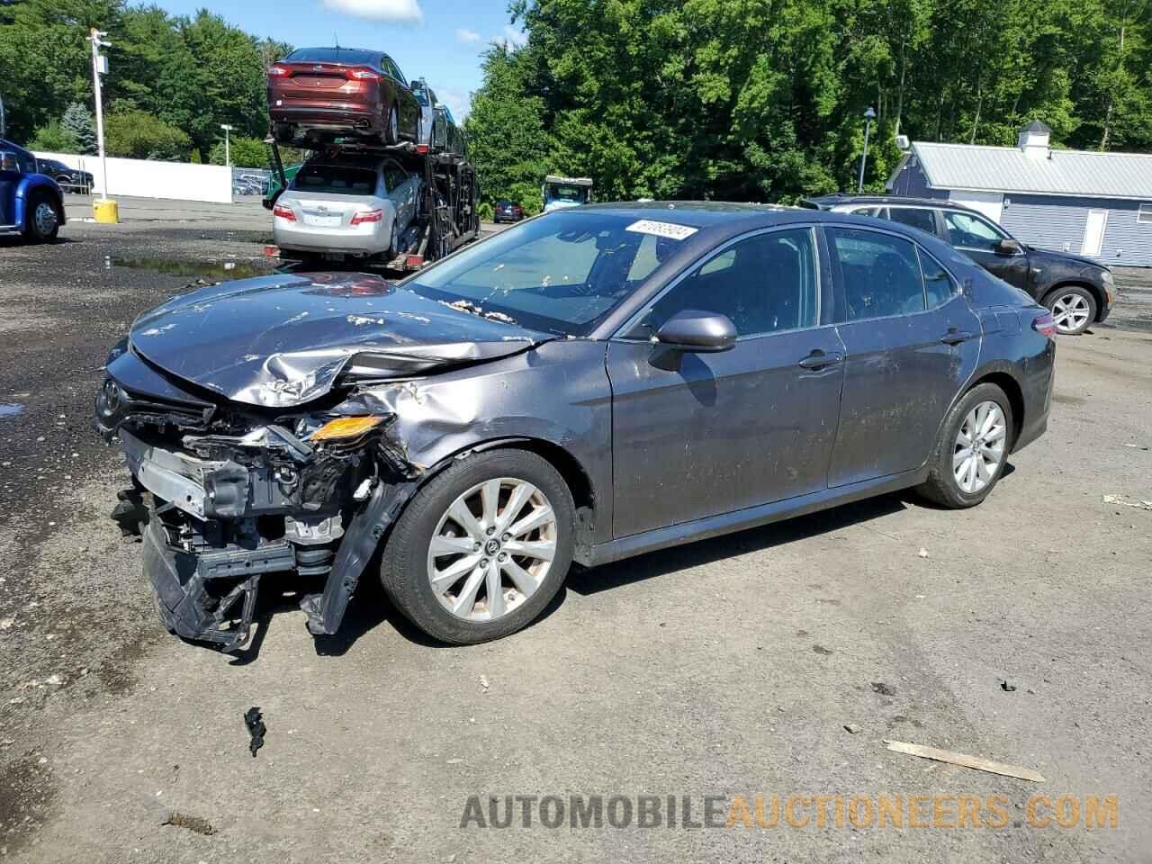 4T1B11HK1JU101636 TOYOTA CAMRY 2018