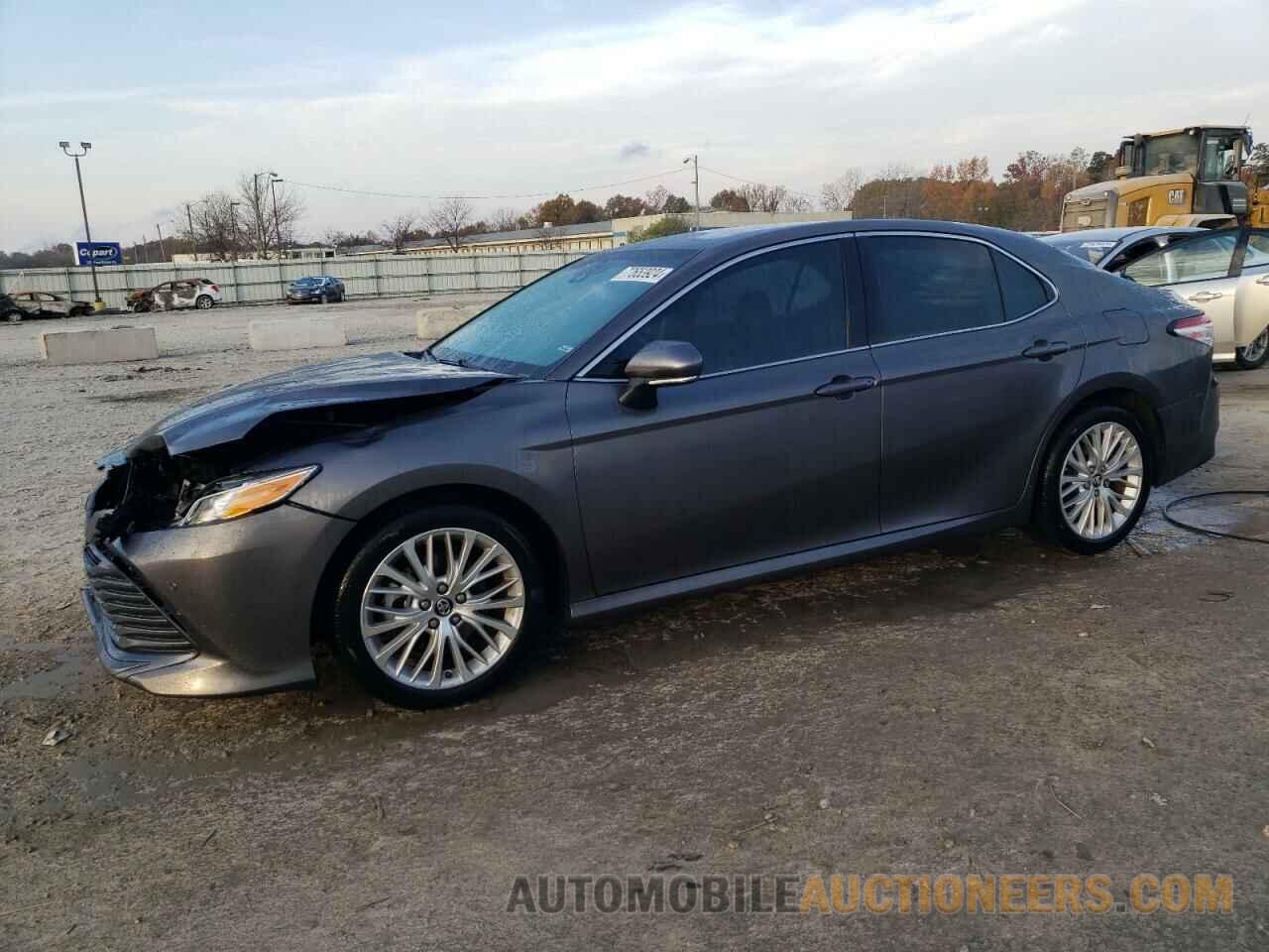 4T1B11HK1JU114371 TOYOTA CAMRY 2018