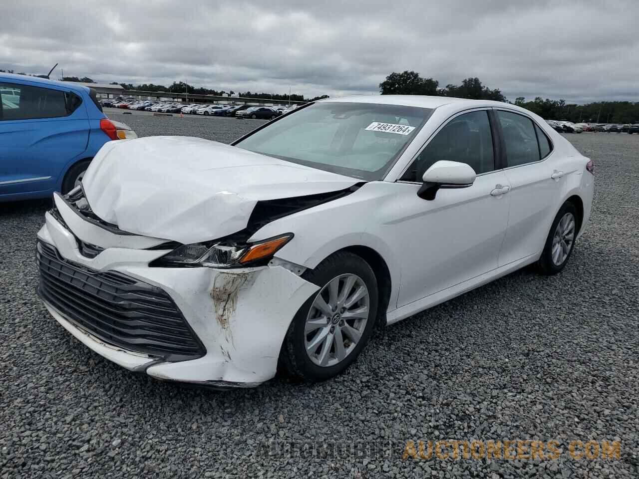 4T1B11HK1JU116895 TOYOTA CAMRY 2018