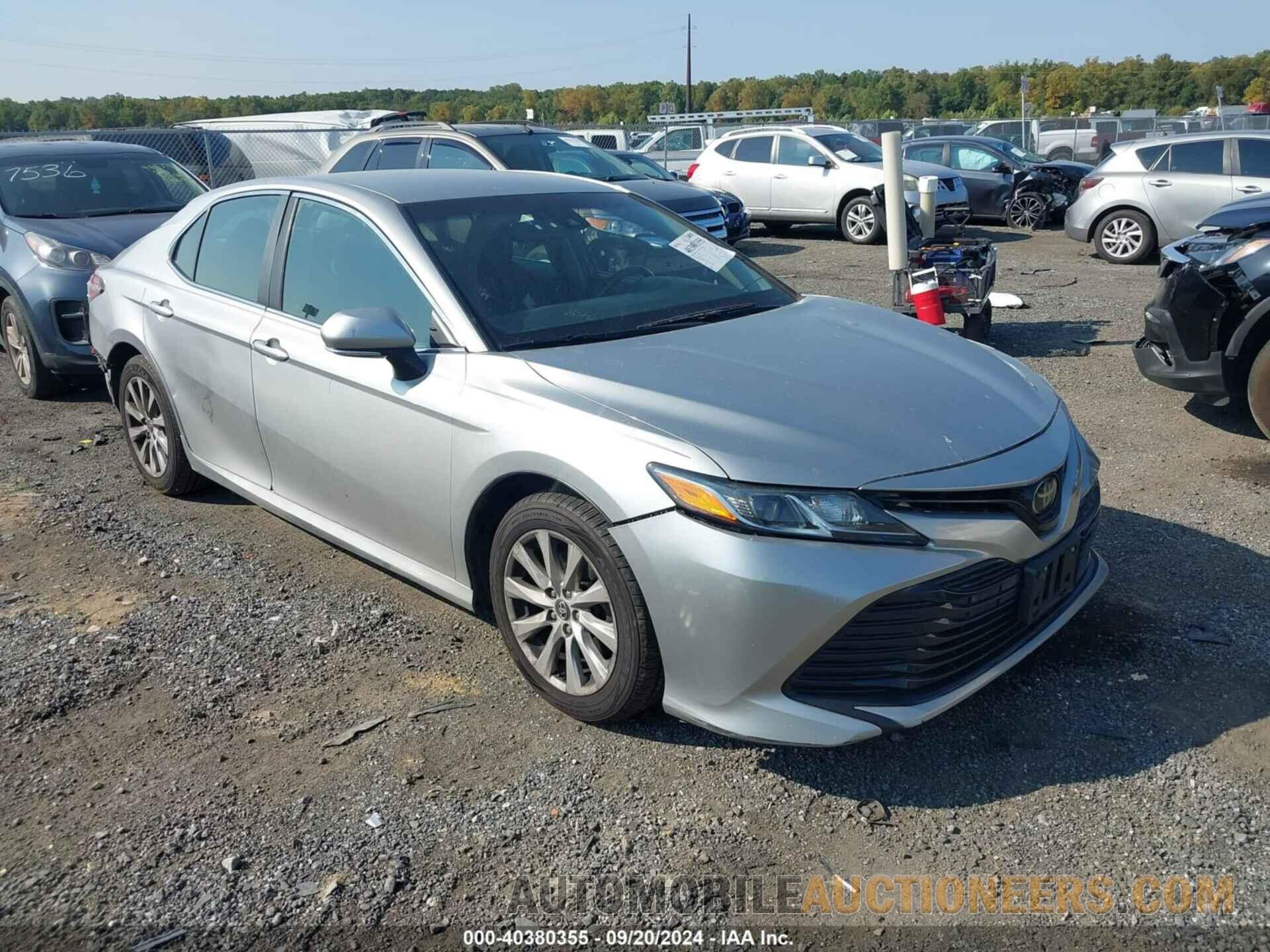 4T1B11HK1JU140999 TOYOTA CAMRY 2018