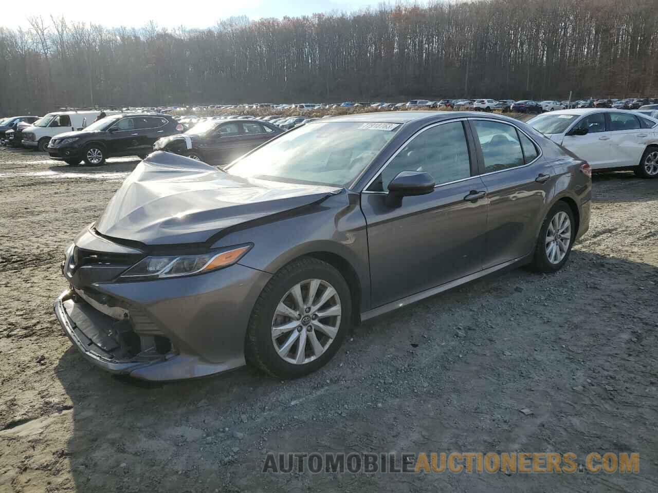 4T1B11HK1JU146088 TOYOTA CAMRY 2018