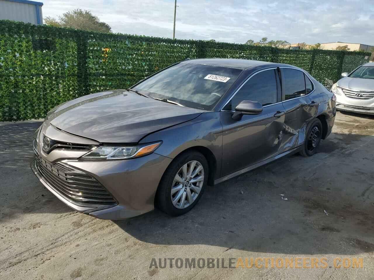 4T1B11HK1JU146561 TOYOTA CAMRY 2018