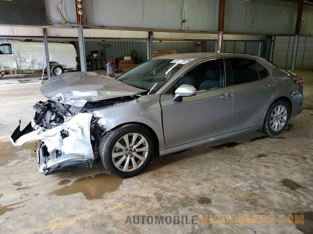 4T1B11HK1JU149914 TOYOTA CAMRY 2018