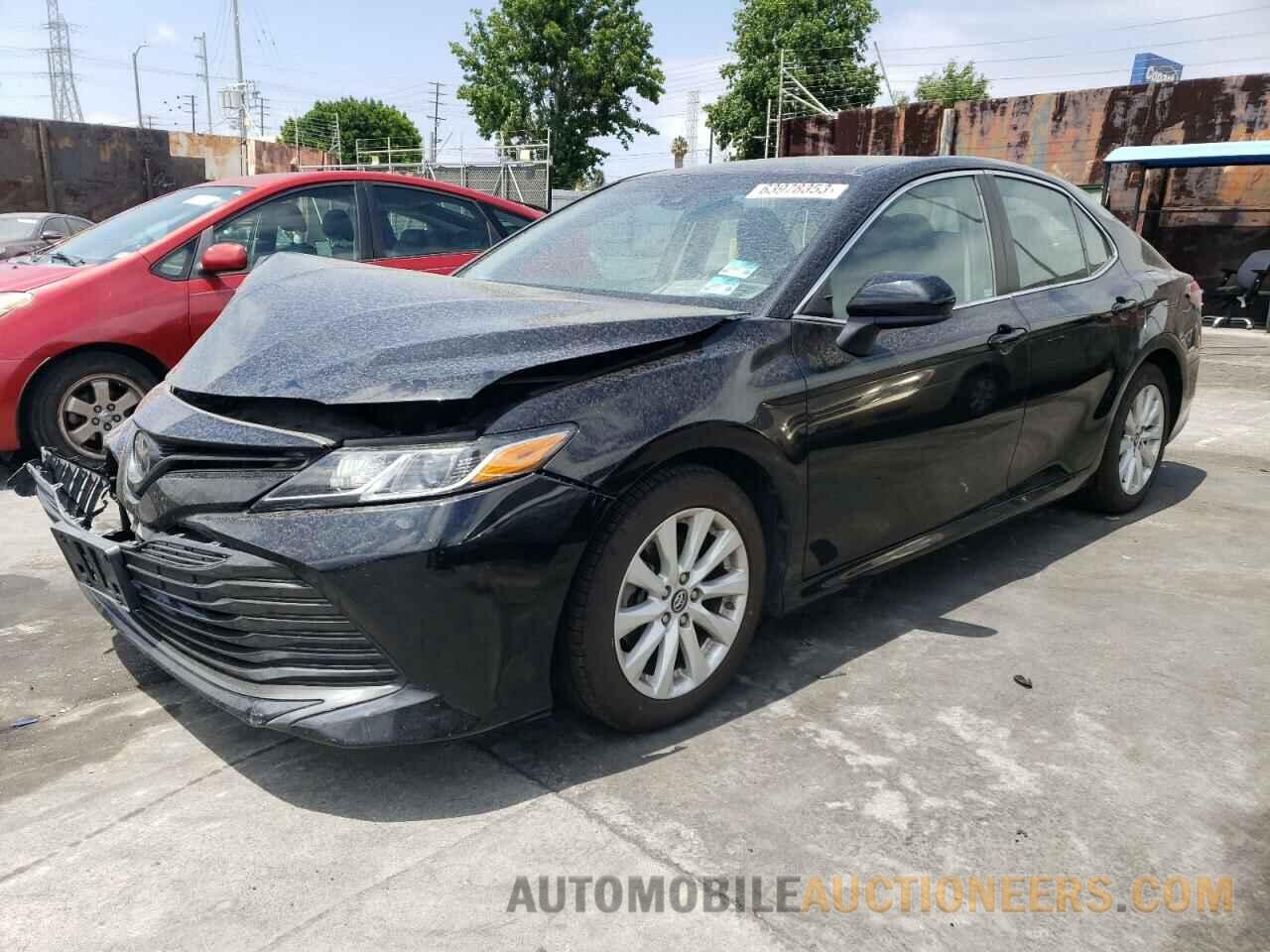 4T1B11HK1JU153798 TOYOTA CAMRY 2018