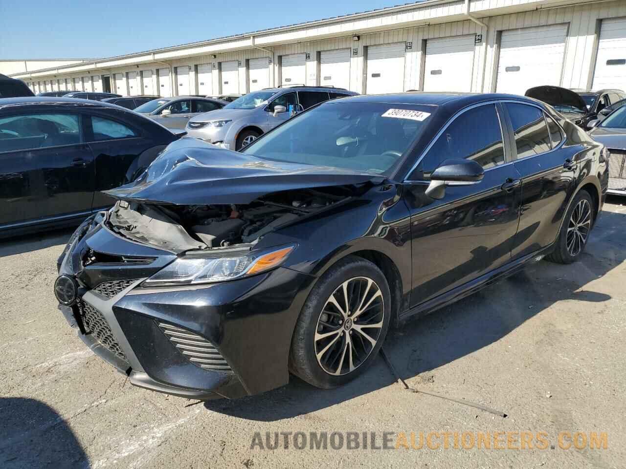 4T1B11HK1JU154224 TOYOTA CAMRY 2018