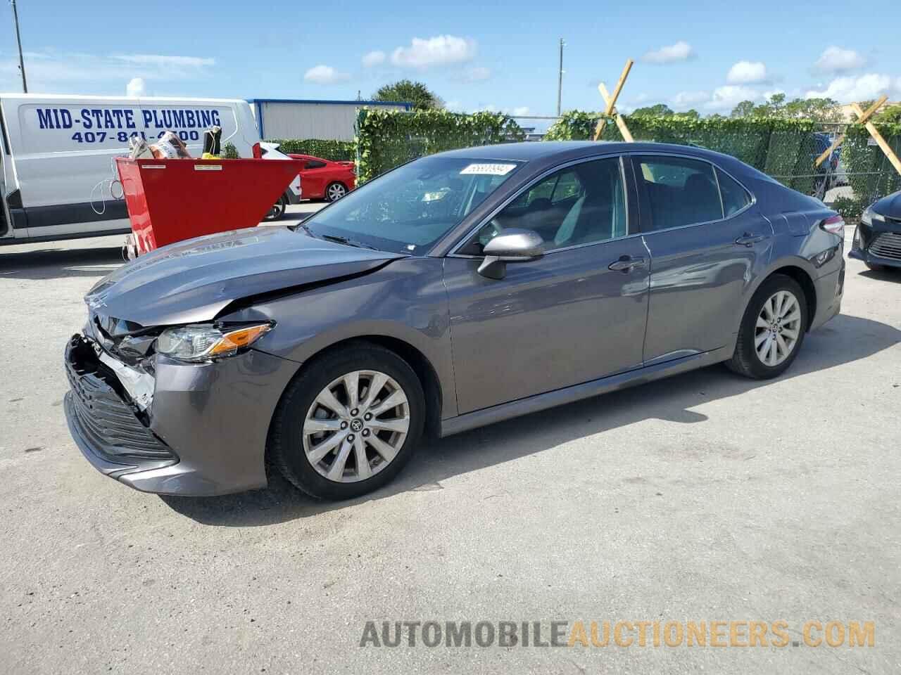 4T1B11HK1JU157169 TOYOTA CAMRY 2018