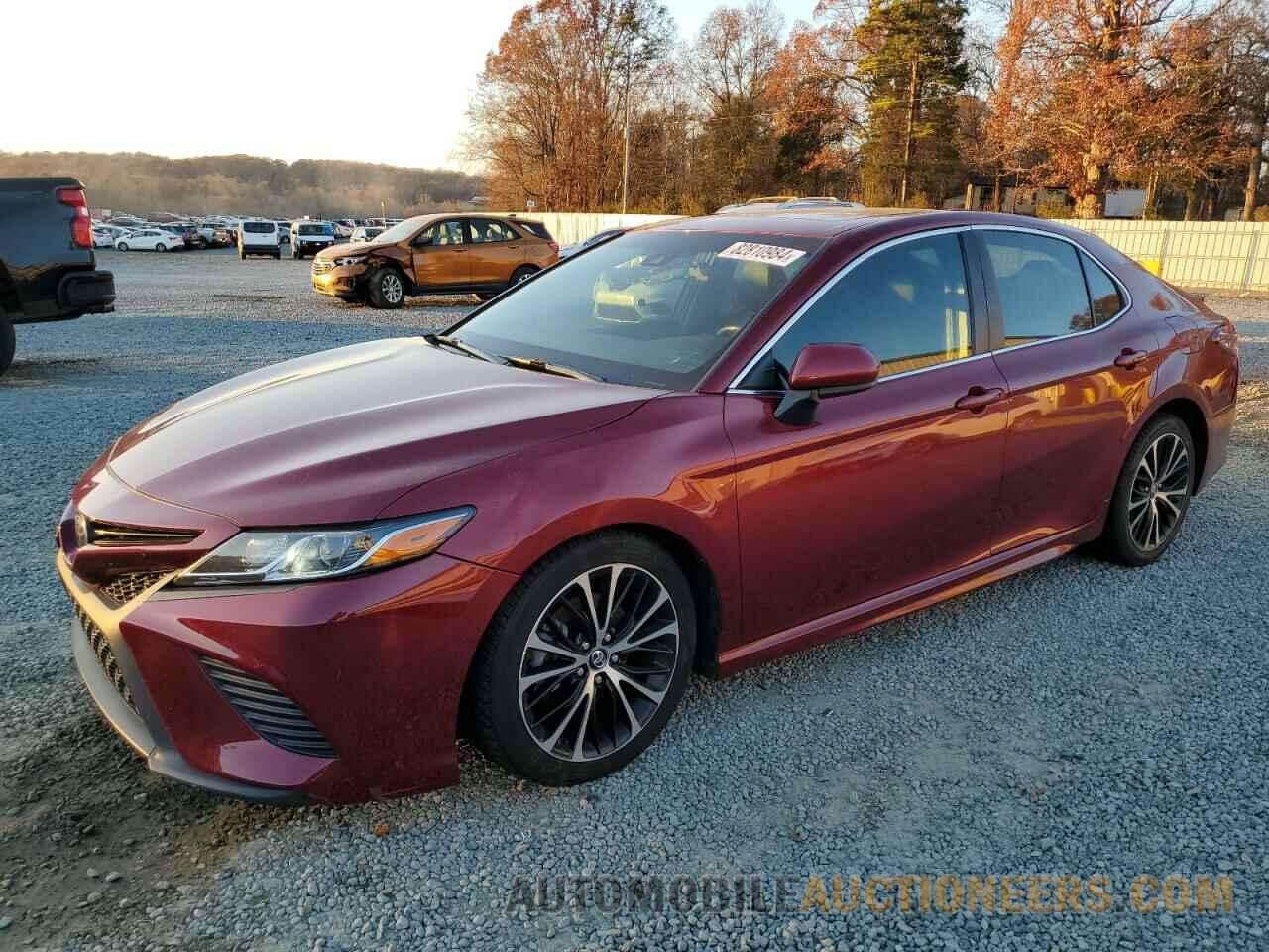 4T1B11HK1JU509179 TOYOTA CAMRY 2018