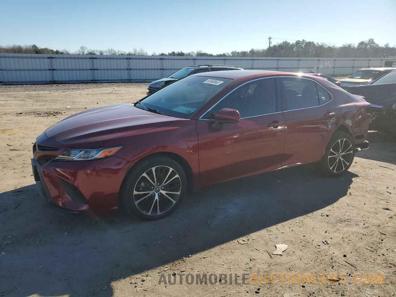 4T1B11HK1JU510381 TOYOTA CAMRY 2018