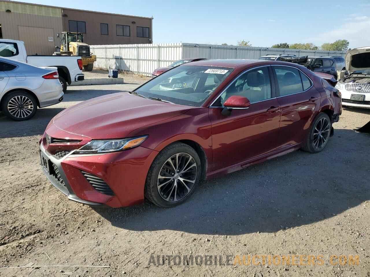 4T1B11HK1JU530775 TOYOTA CAMRY 2018