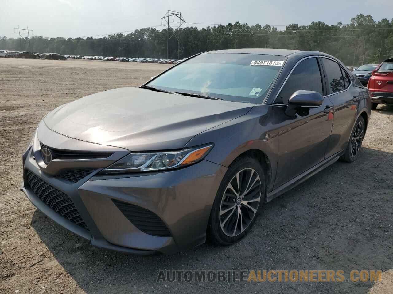 4T1B11HK1JU531442 TOYOTA CAMRY 2018