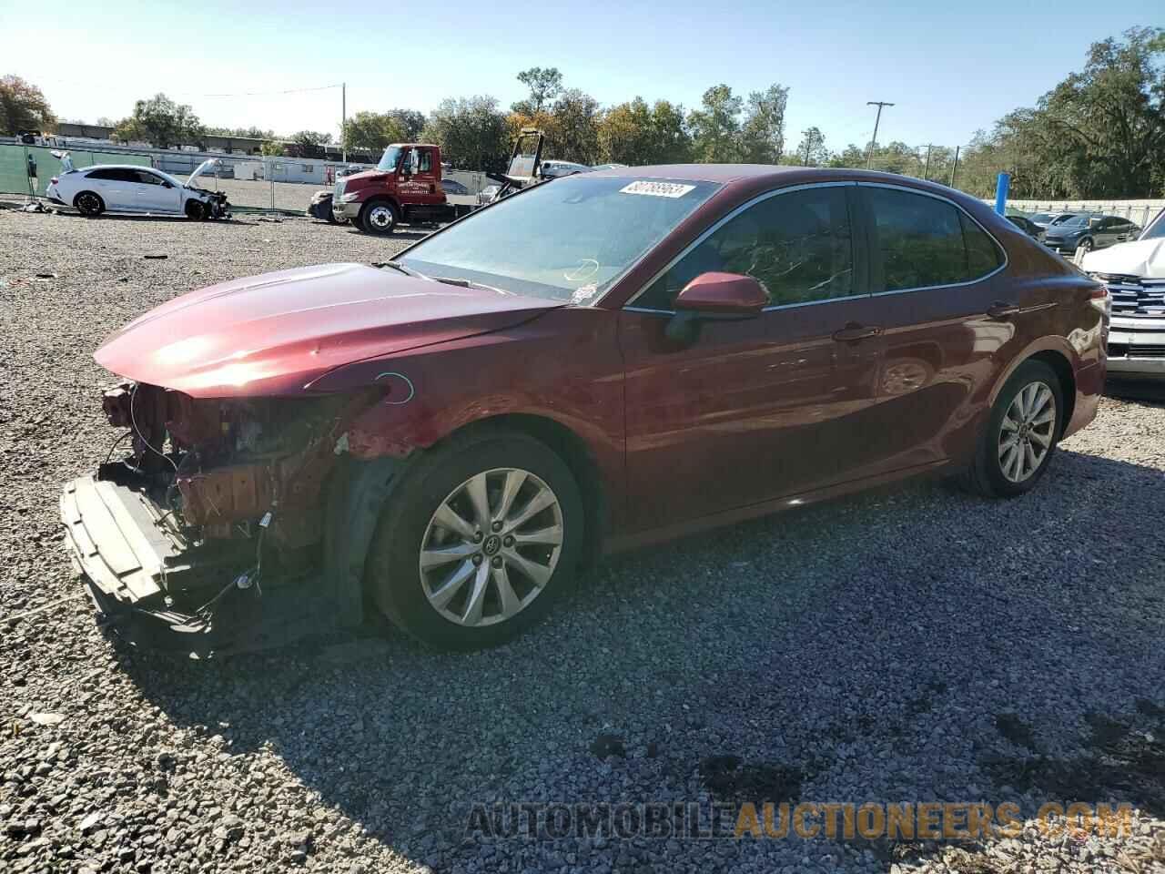 4T1B11HK1JU532297 TOYOTA CAMRY 2018