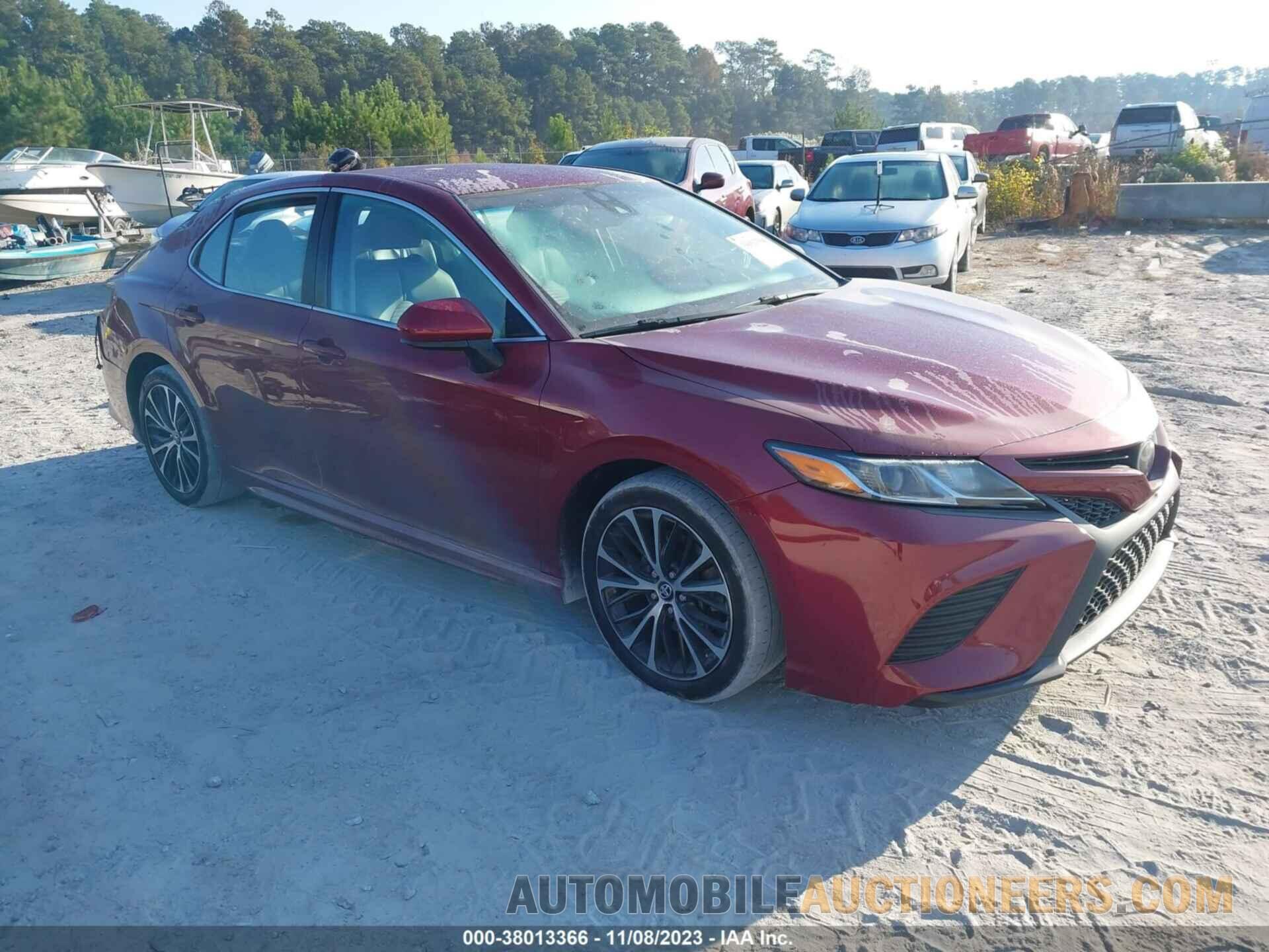 4T1B11HK1JU536446 TOYOTA CAMRY 2018