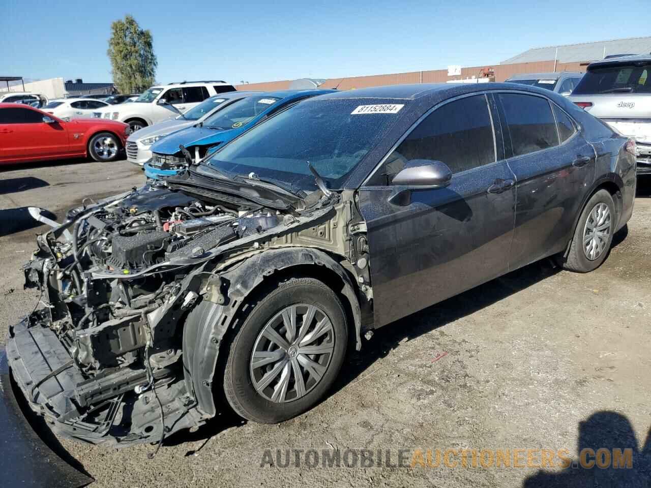 4T1B11HK1JU536706 TOYOTA CAMRY 2018