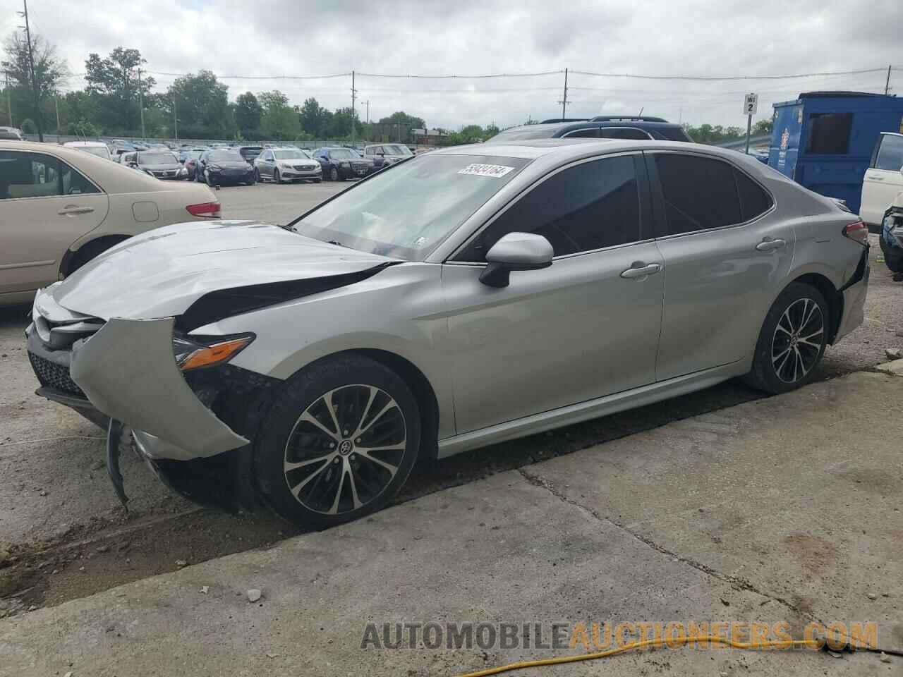 4T1B11HK1JU538049 TOYOTA CAMRY 2018