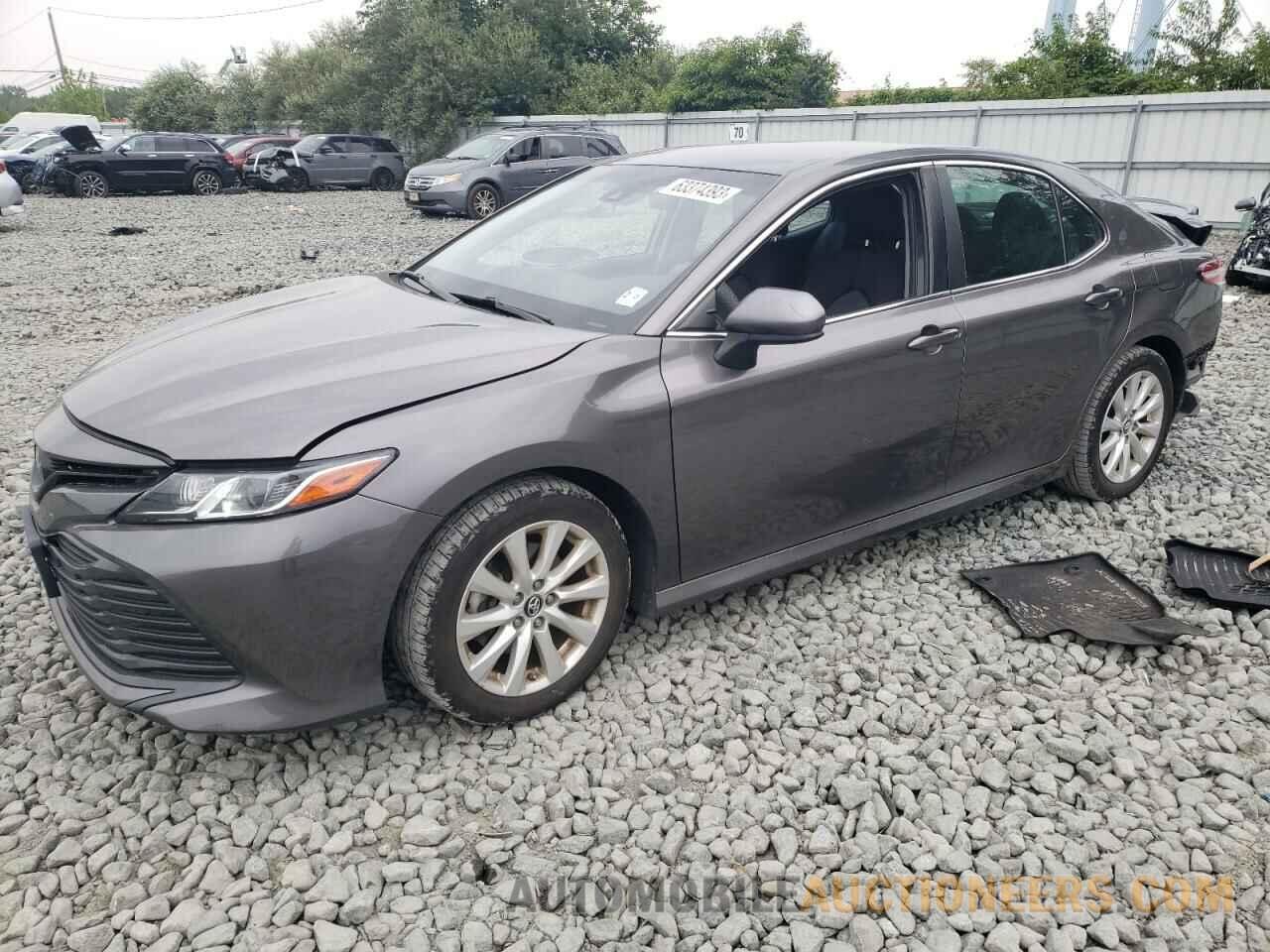 4T1B11HK1JU541680 TOYOTA CAMRY 2018