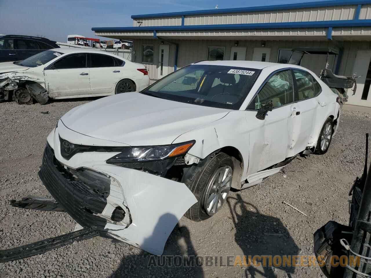 4T1B11HK1JU542036 TOYOTA CAMRY 2018