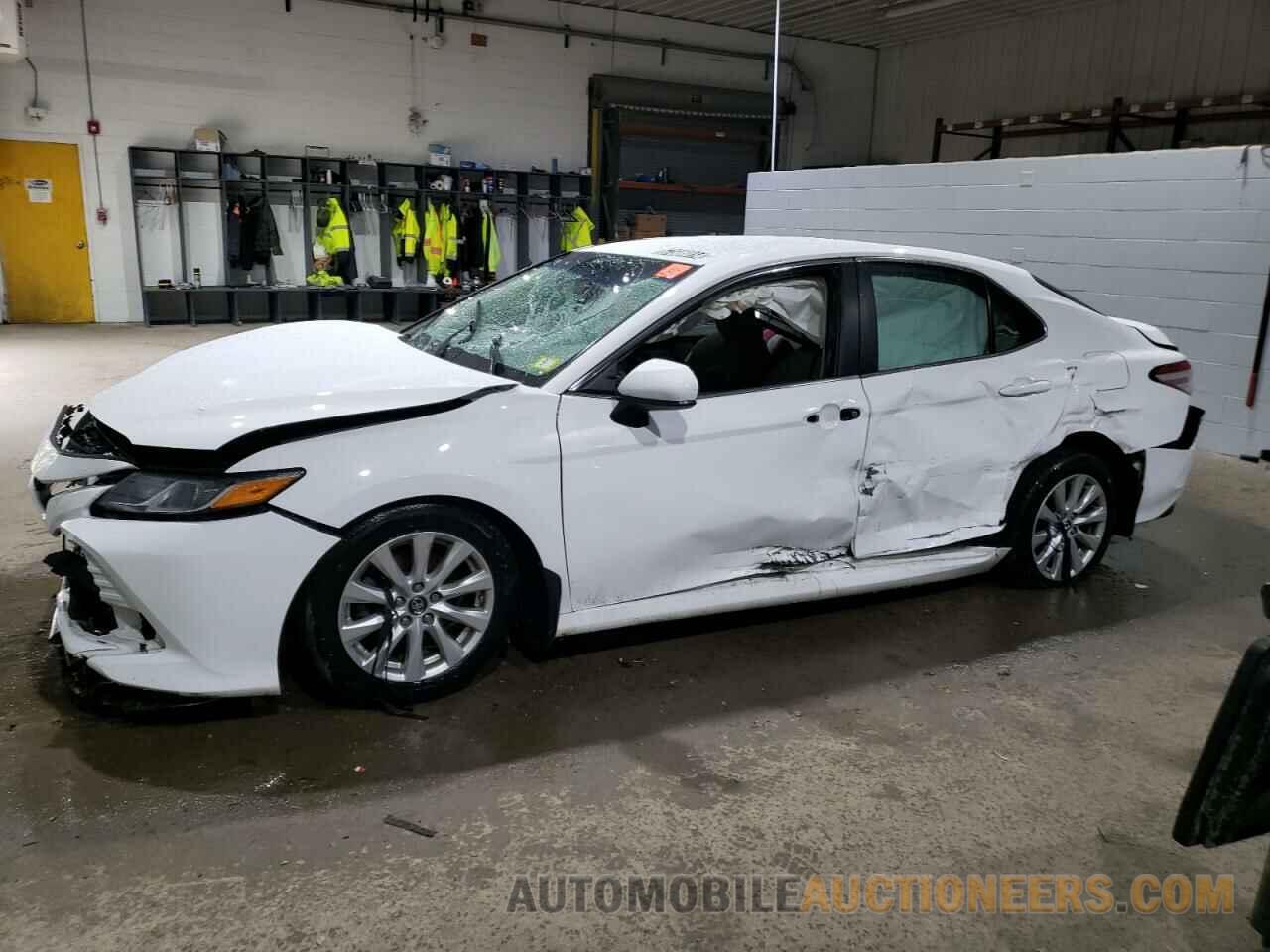 4T1B11HK1JU544952 TOYOTA CAMRY 2018