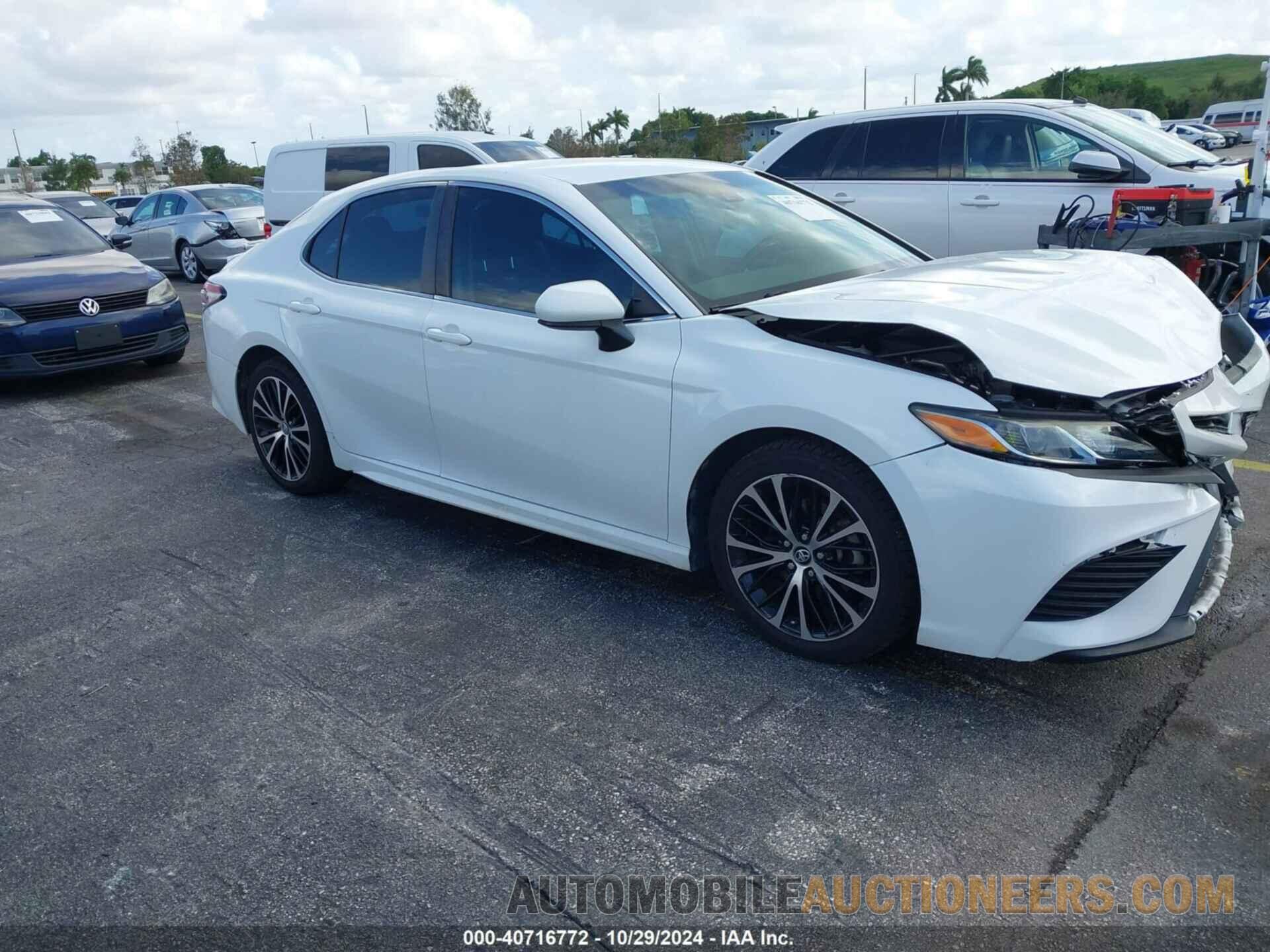 4T1B11HK1JU548614 TOYOTA CAMRY 2018