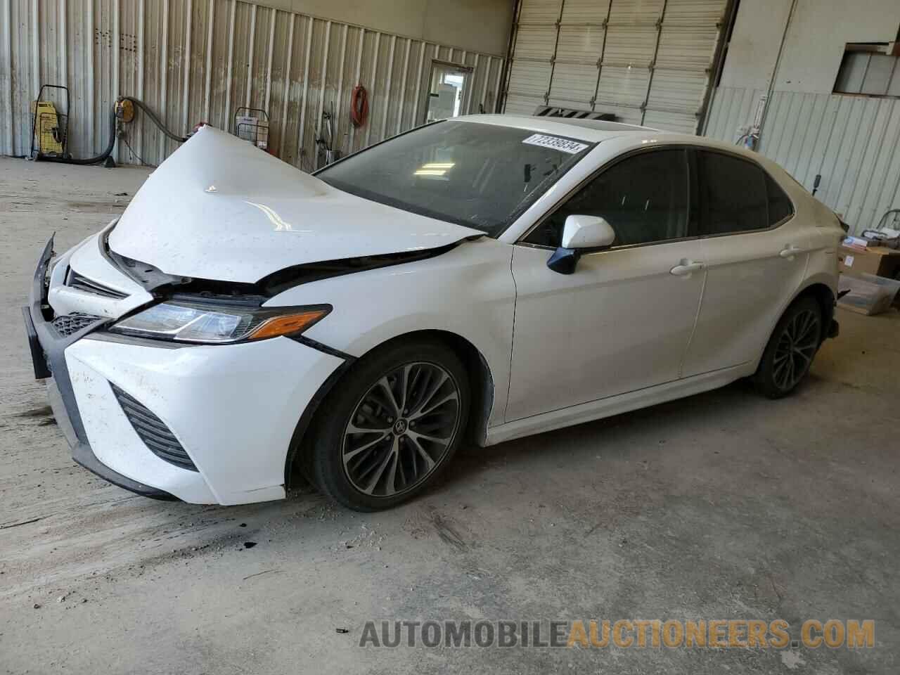 4T1B11HK1JU549651 TOYOTA CAMRY 2018