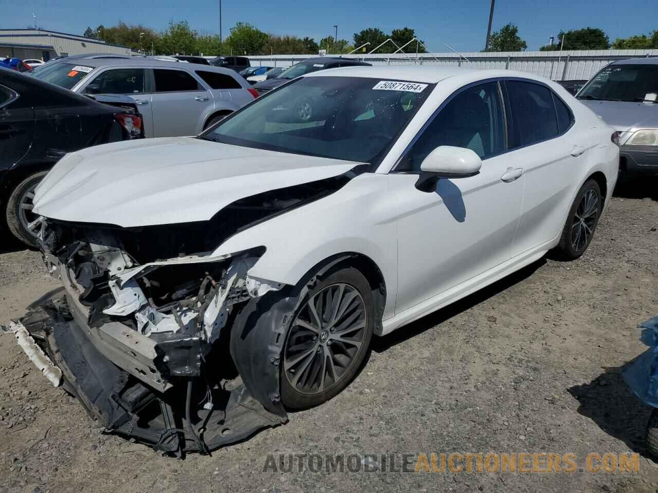 4T1B11HK1JU559497 TOYOTA CAMRY 2018