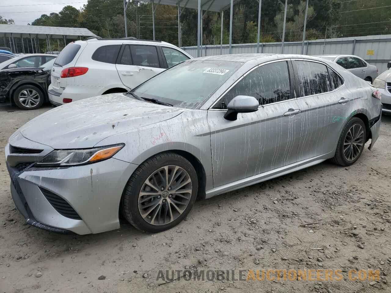 4T1B11HK1JU562349 TOYOTA CAMRY 2018