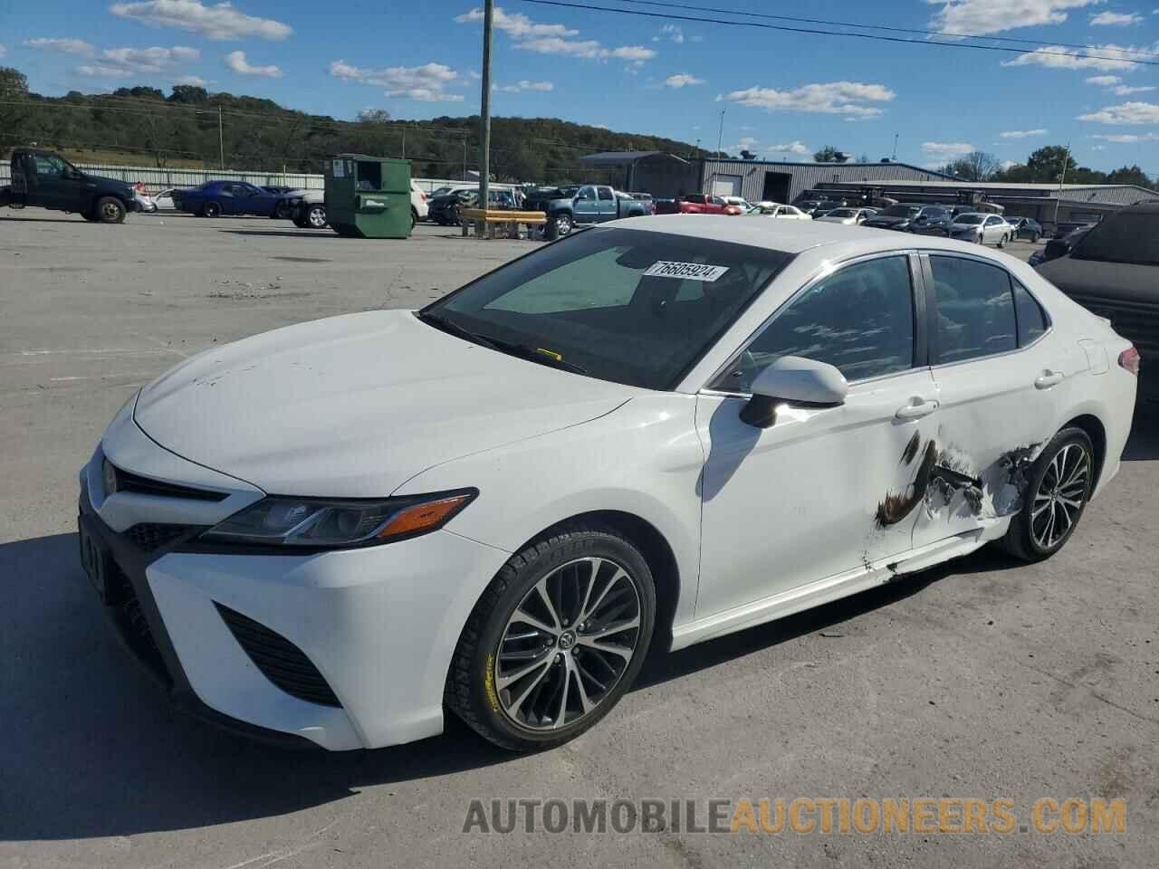 4T1B11HK1JU573481 TOYOTA CAMRY 2018