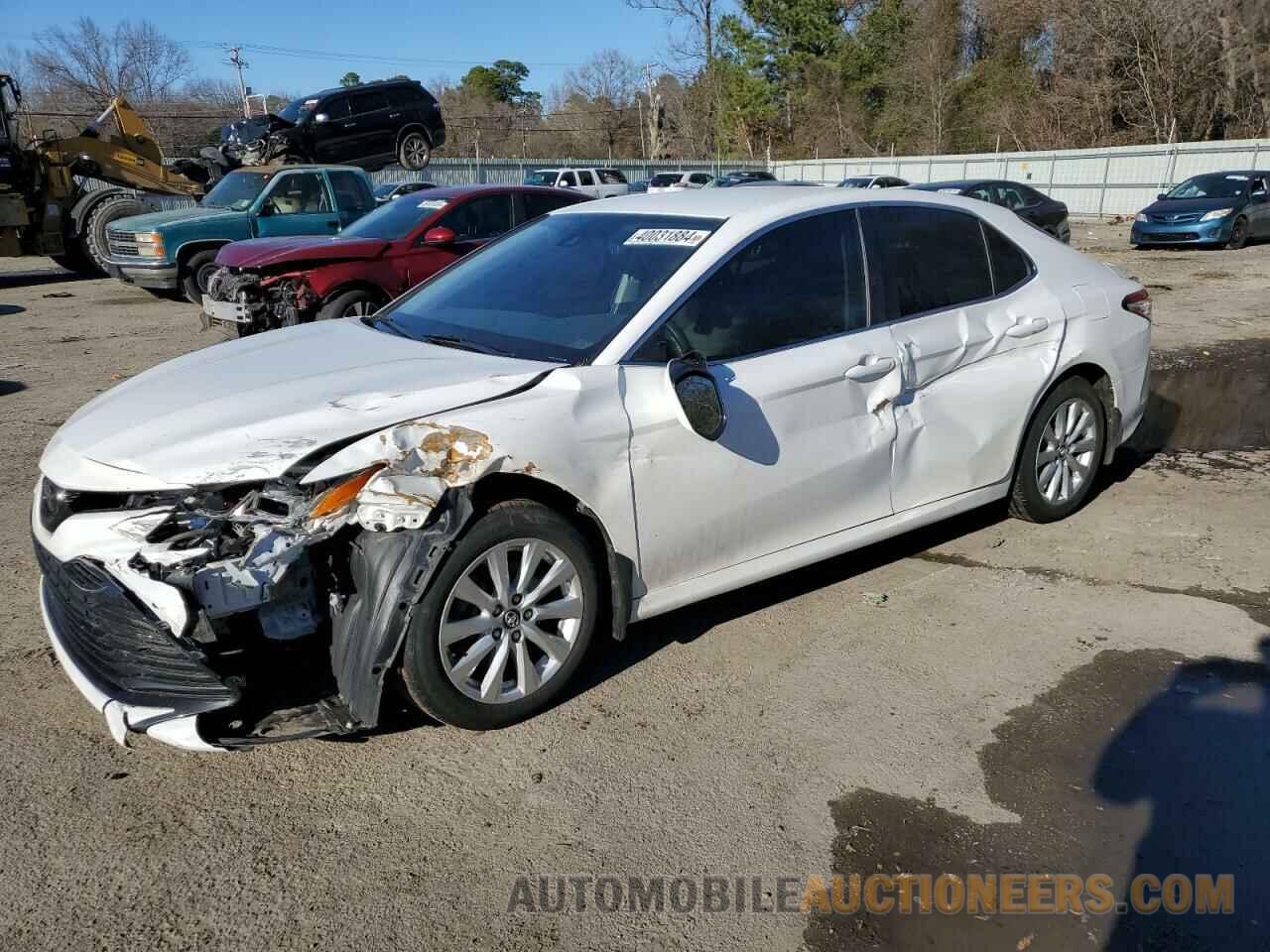 4T1B11HK1JU576817 TOYOTA CAMRY 2018