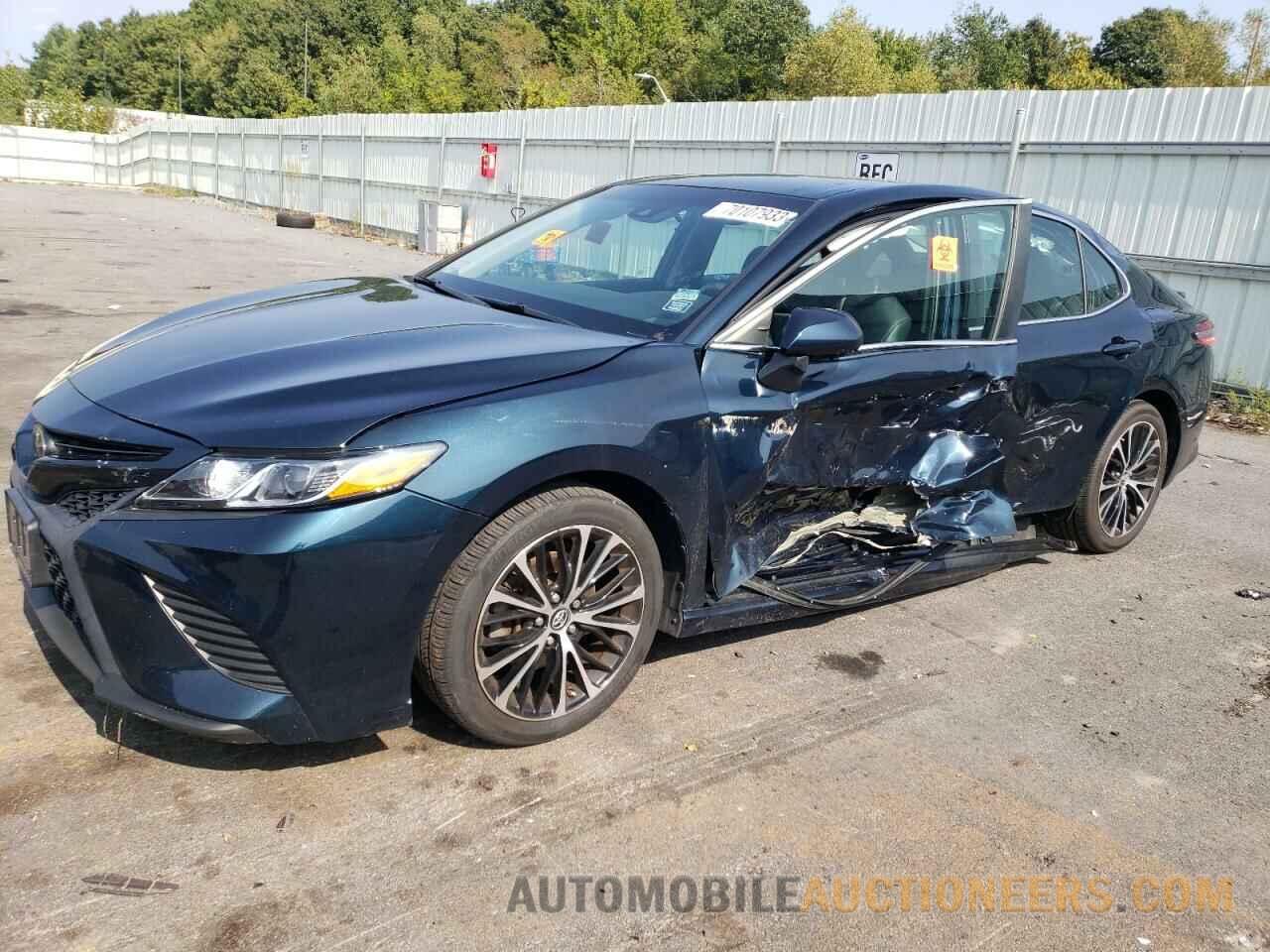 4T1B11HK1JU586618 TOYOTA CAMRY 2018