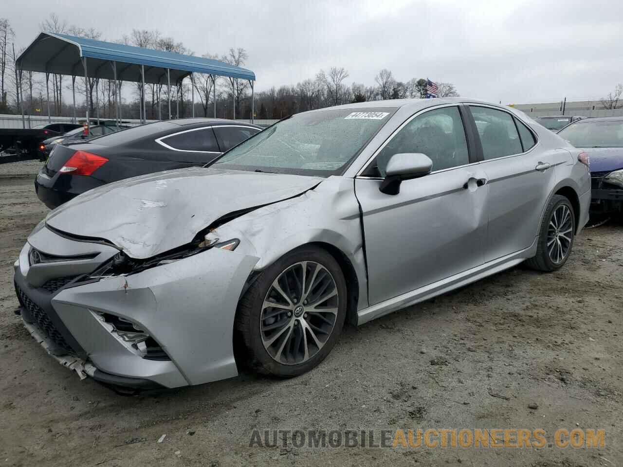 4T1B11HK1JU592905 TOYOTA CAMRY 2018