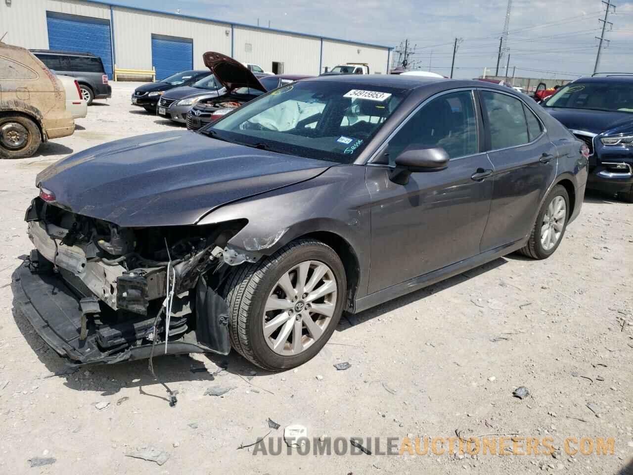 4T1B11HK1JU594475 TOYOTA CAMRY 2018