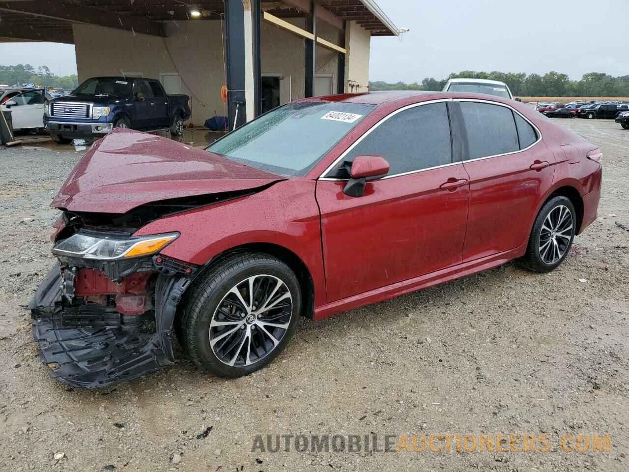 4T1B11HK1JU594640 TOYOTA CAMRY 2018