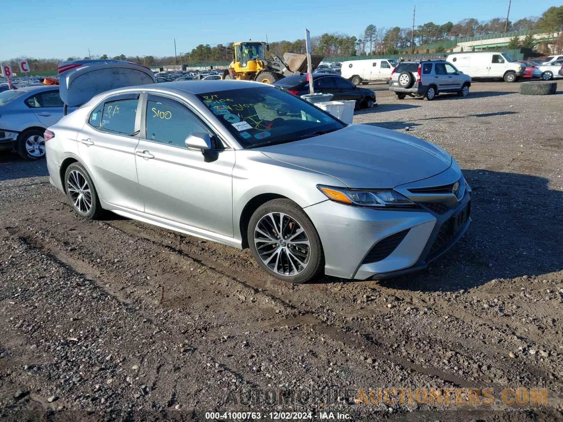 4T1B11HK1JU603031 TOYOTA CAMRY 2018